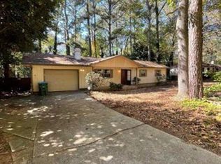 2983 Deshong Dr, Stone Mountain, GA