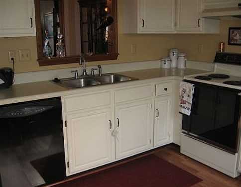 2nd image of 1929 Weybridge Cir