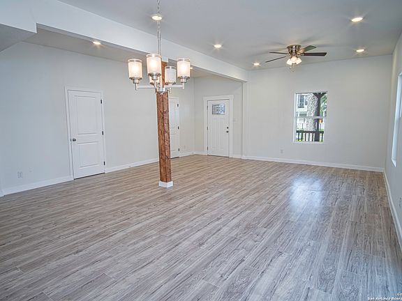 4th image of 112 ESSEX ST