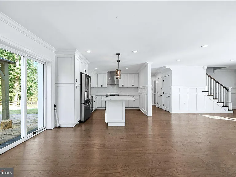 17 Lizbeth Ln — Photo 10