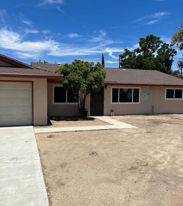 1st image of 27450 Hibiscus St