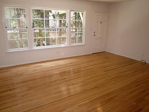 5th image of 1532 S Bundy Dr