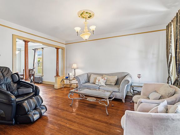 4th image of 150 W Inman Ave