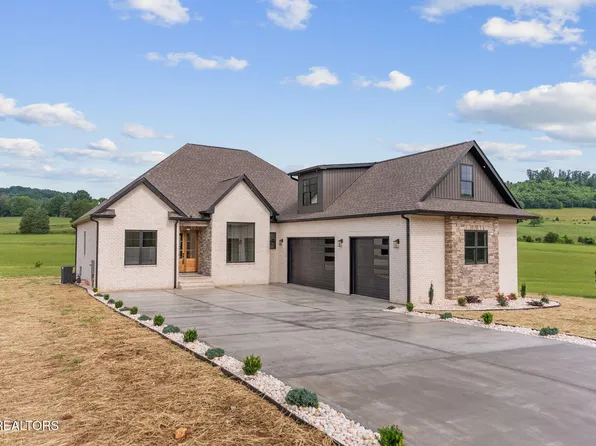 210 Oak Ave, Rockwood, TN 37854