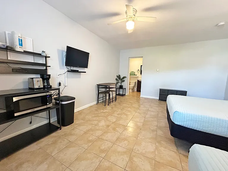 14621 McGregor Blvd #18 — Photo 8