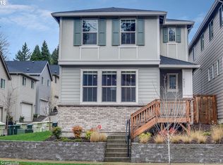 9377 SW Chopin Ln, Portland, OR 97225
