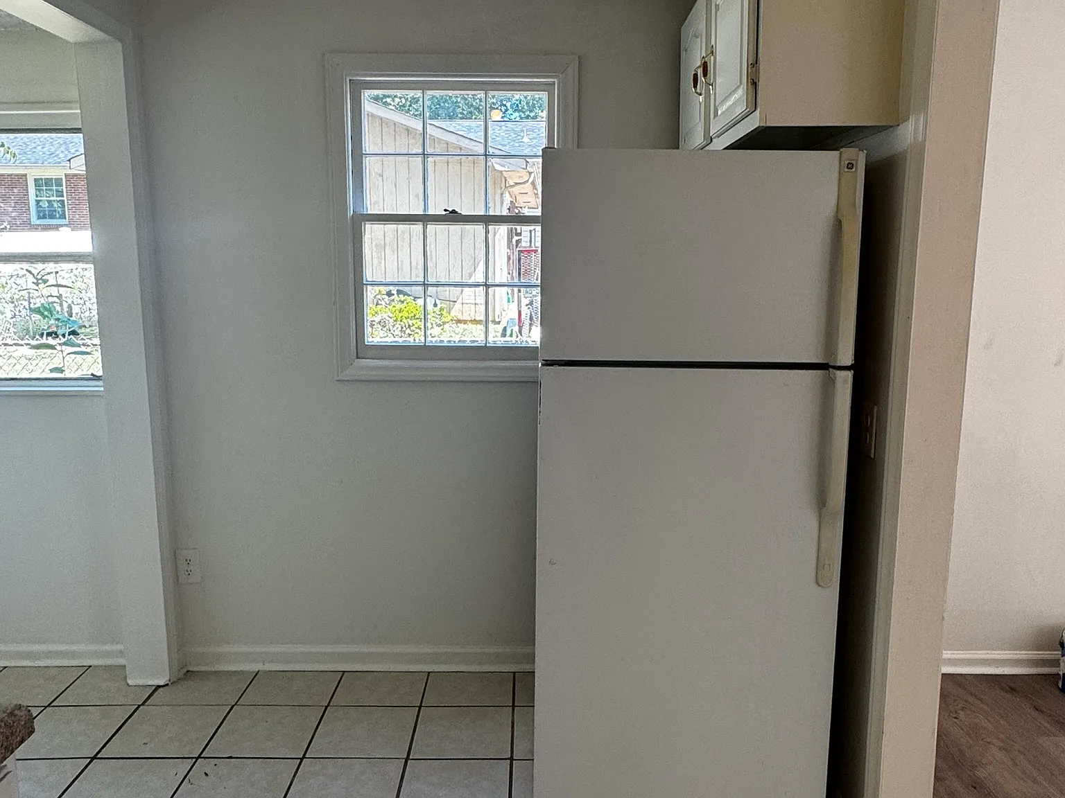3 bed, 1200 sqft, $1,700 — Photo 4