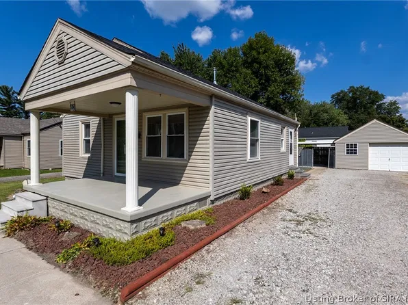 525 N Hyland Street, Scottsburg, IN 47170