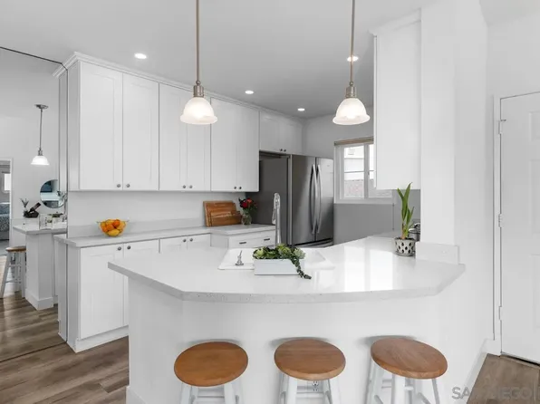7127 Camino Degrazia Unit 130, San Diego, CA 92111