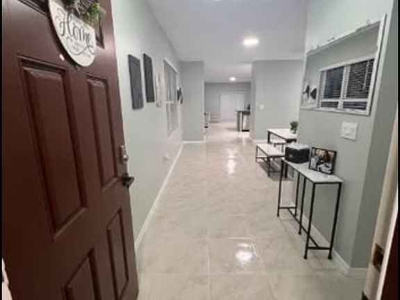 4th image of 1331 Berry Ln