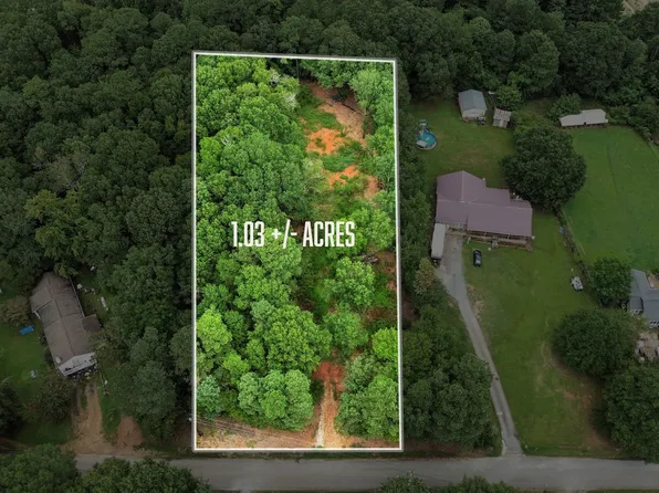 200 Timber Ln, Royston, GA 30662