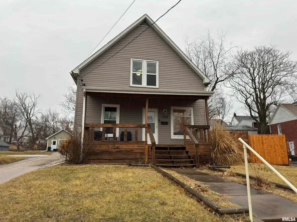 329 W Walnut St, Canton, IL 61520