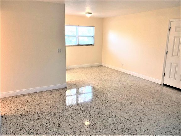 4th image of 4200 1st St N #6
