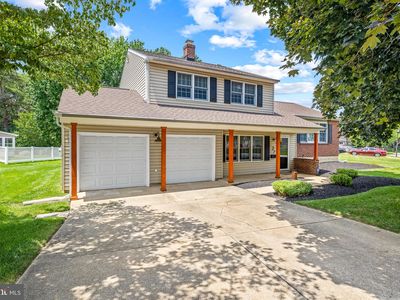 2 Donwood Dr, New Castle, DE, 19720