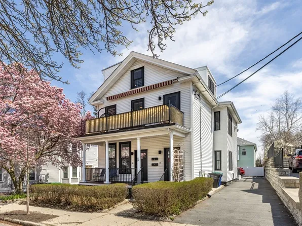 57 Walnut St #2, Somerville, MA 02143