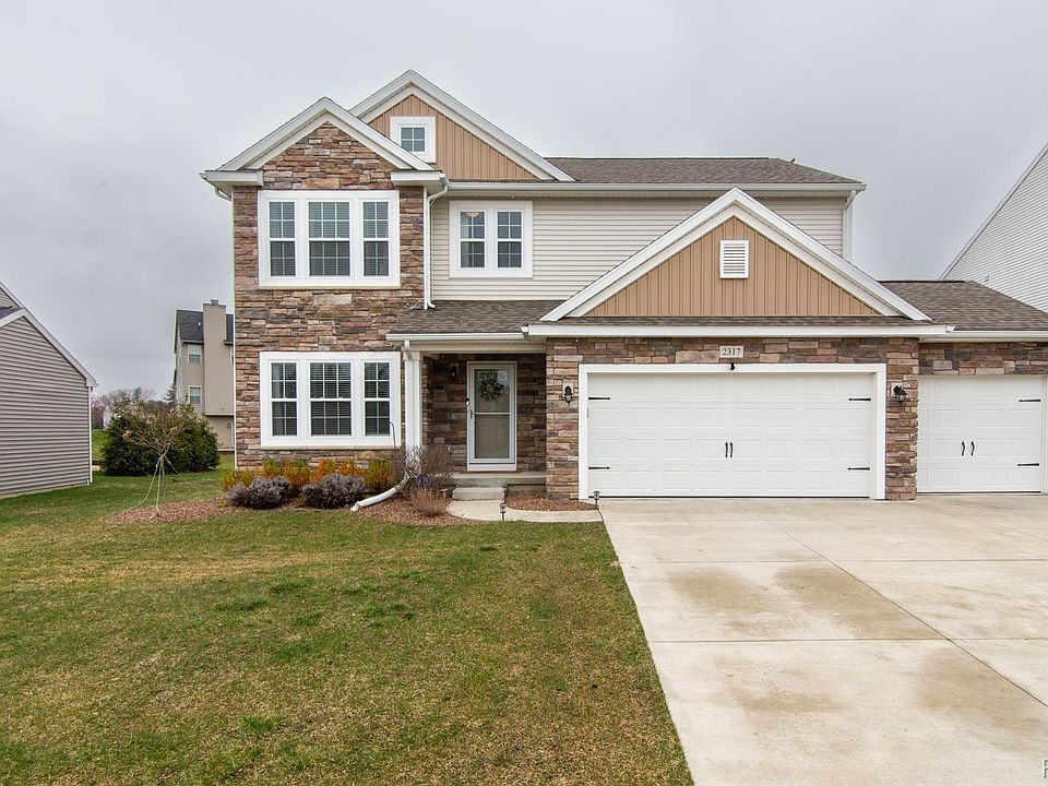 1st image of 2317 Willow Ln