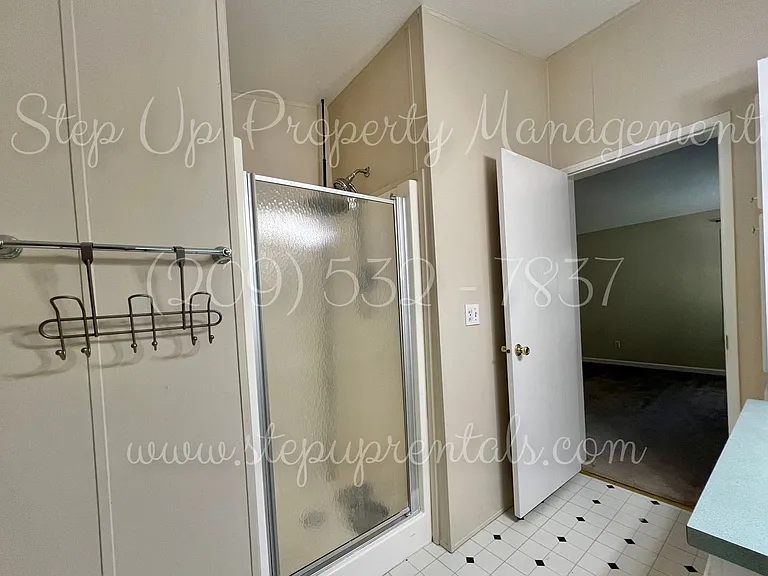 23495 Kreitzer Way — Photo 26
