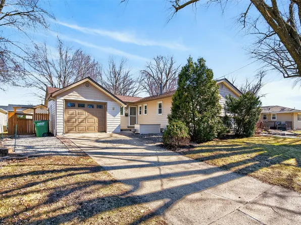 541 32nd St, West Des Moines, IA 50265