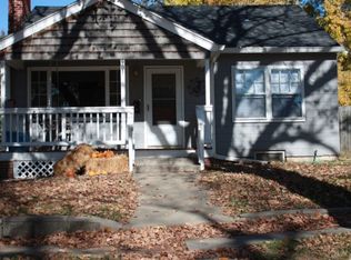 901 Dexter St, Clay Center, KS 67432