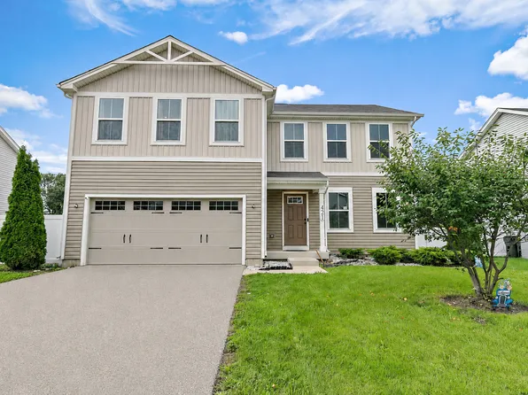421 E Meadowdale Cir, Hampshire, IL 60140