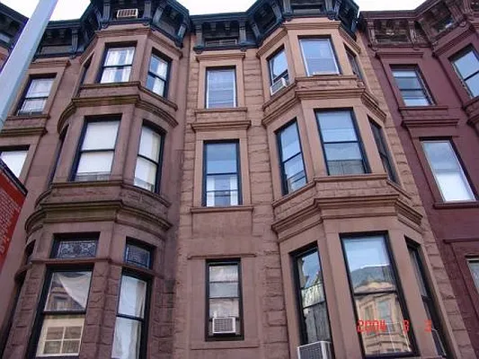 Rented by Metropolitan Realty | media 18