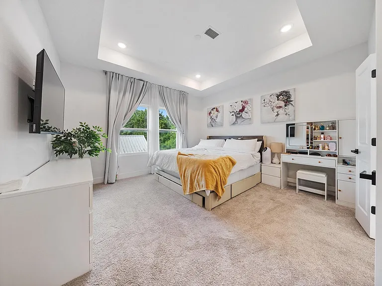 4032 Porter St — Photo 12