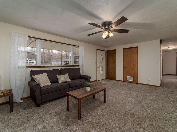 3rd image of 2408 S Woodbridge Dr