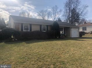 627 E Pine St, Feasterville, PA 19053