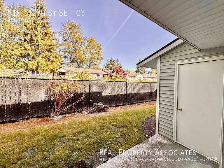North Creek — Photo 33