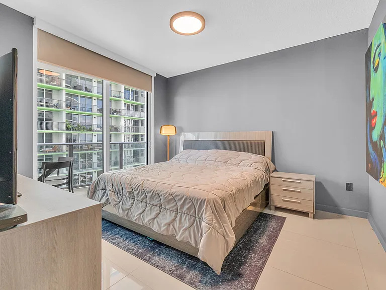 488 NE 18th St #2104 — Photo 13
