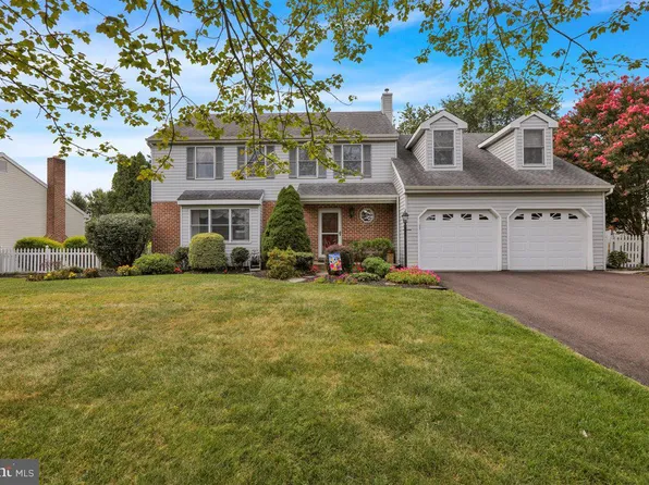 5012 Stony Run Dr, Reading, PA 19606