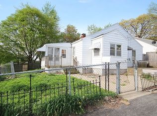 2234 E Powers Blvd, Decatur, IL 62521