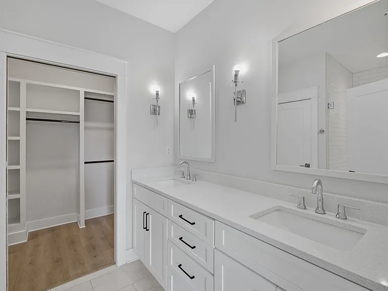105 Duke St #6 — Photo 18