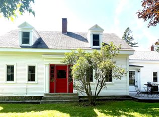 8 Hardys Hill Rd, Deer Isle, ME 04627