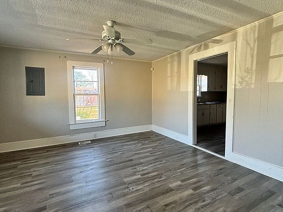 5th image of 209 Home St #2