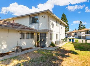 17 La Pera Ct APT 3, Sacramento, CA