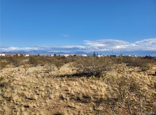 708 S Davis Rd, Golden Valley, AZ 86413