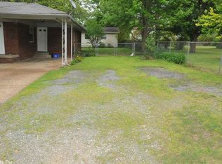 612 N Hickory St, Searcy, AR 72143