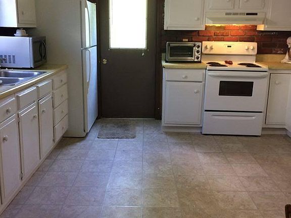Large Country Kitchen