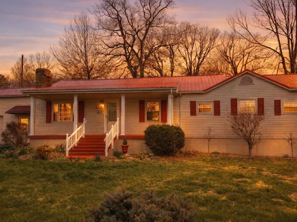 128 Cherry Rd, Berea, KY 40403