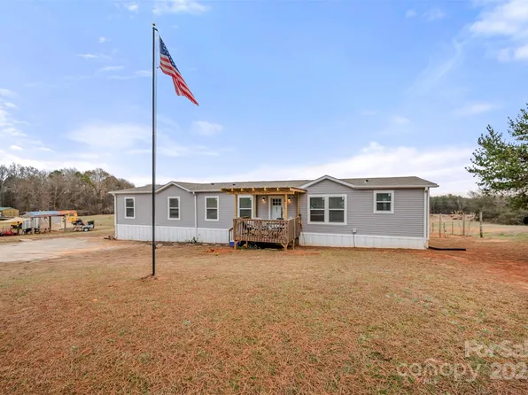 859 Henry Jenkins Rd, Mooresboro, NC 28114