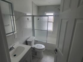 17 Potomac St, Yonkers, NY