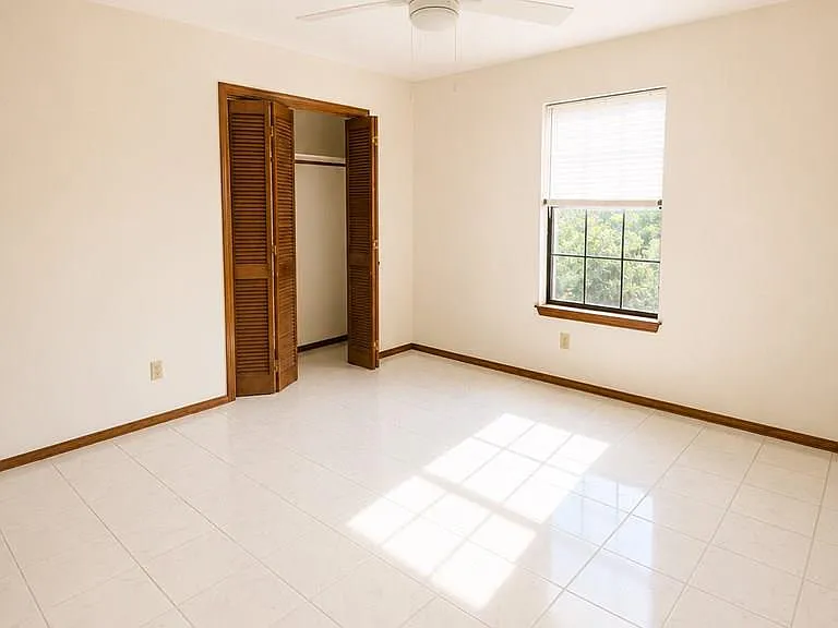 1205 Tesoro Ave — Photo 17