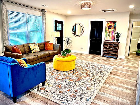 5th image of 4611 Meadow Ct