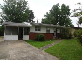 114 Oak Ln, Little Rock, AR 72205