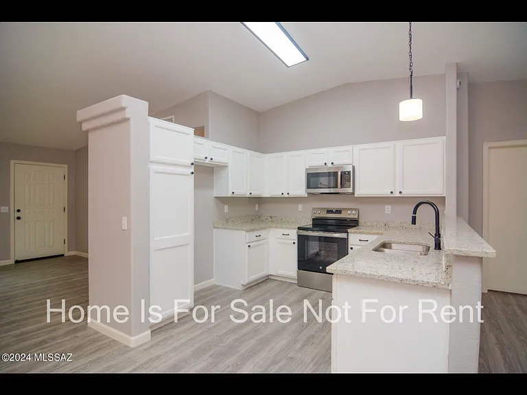 10038 E Moonstruck Way — Photo 7