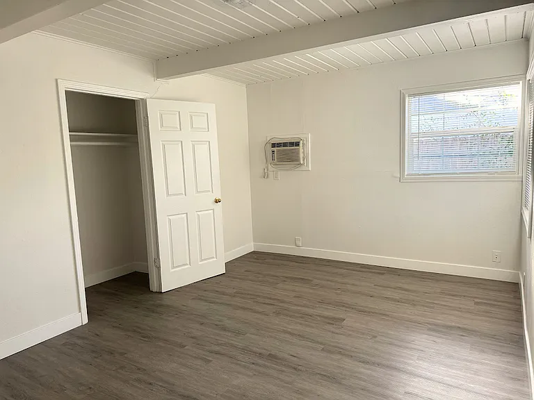 3174 Ameno Rd — Photo 10