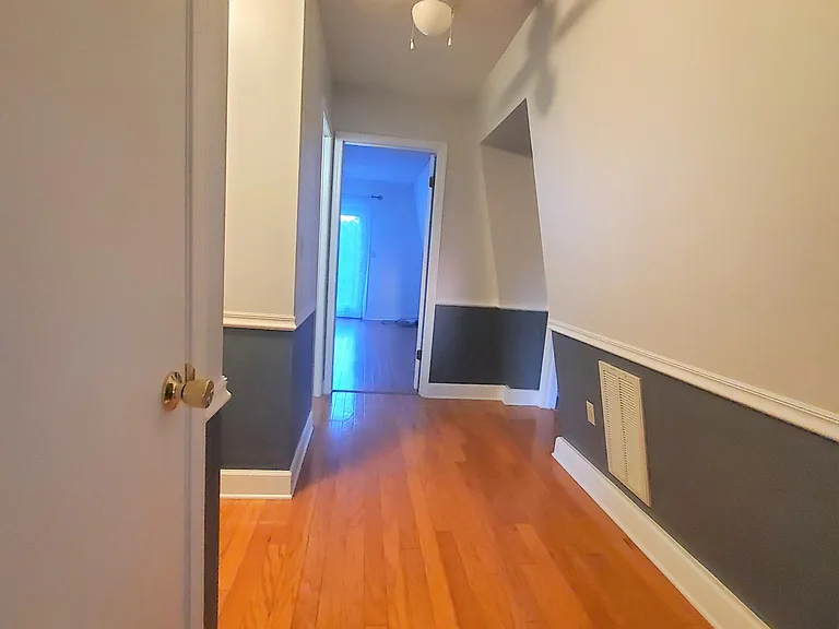 4704 Great Oaks Dr — Photo 12
