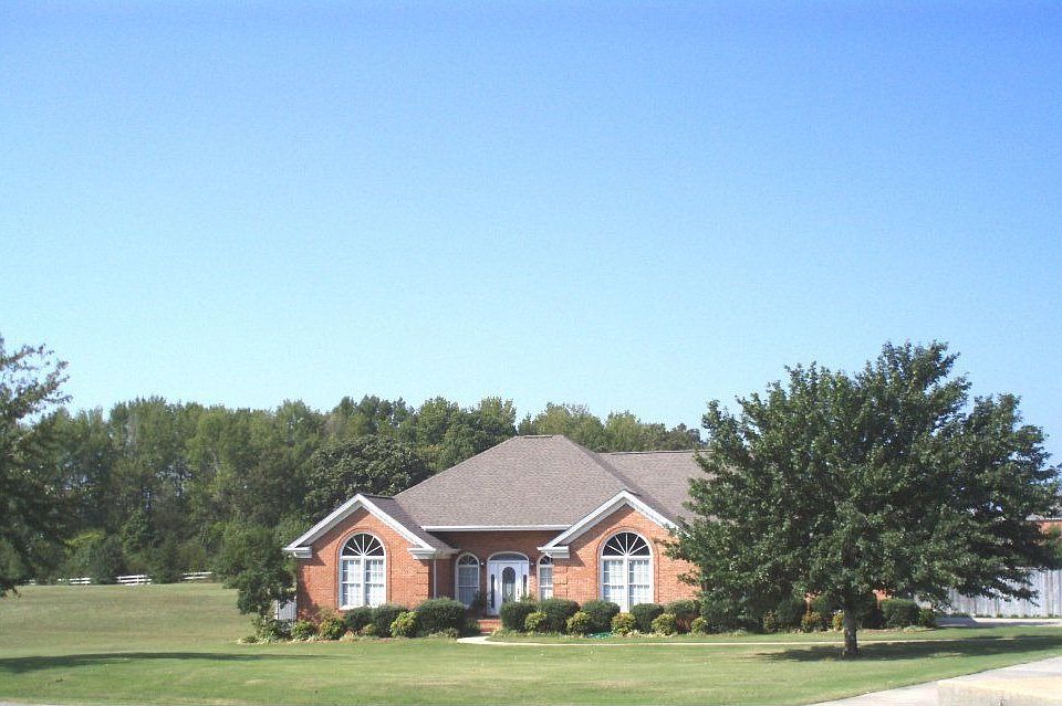 For Sale: 106 Hunters Lane, Florence, AL 35634