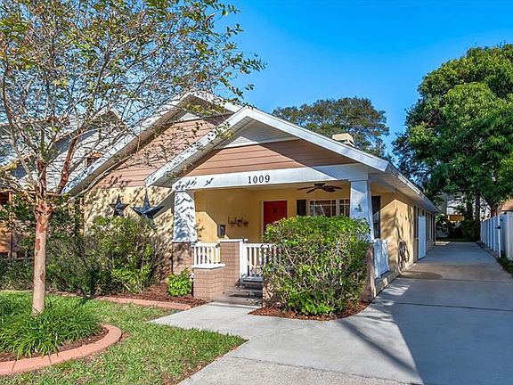 3rd image of 1009 Crescent Lake Dr N